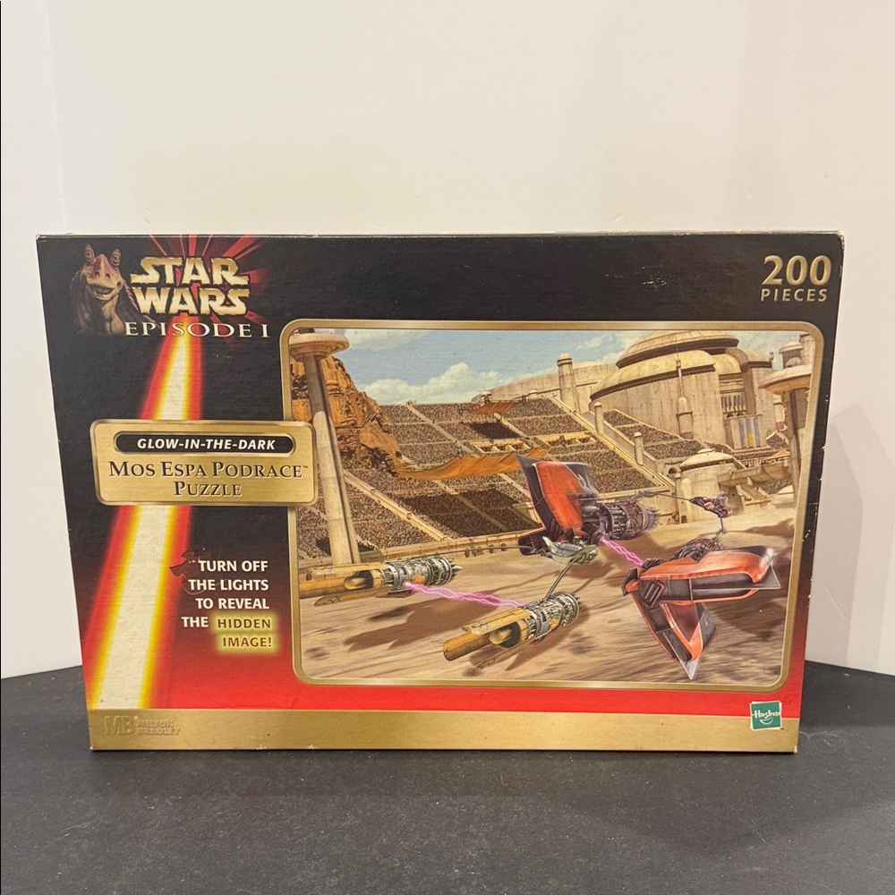 Star Wars 1999 Hasbro Mos Espa Podrace Glow in Dark Puzzle 200 pcs NIB